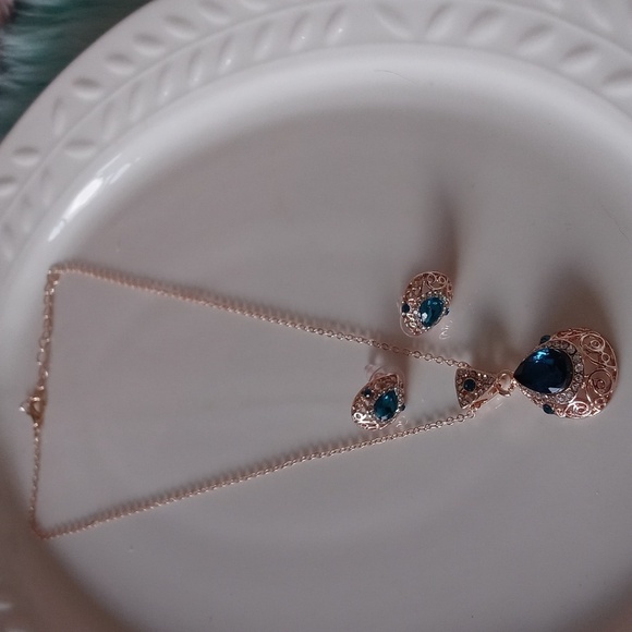 Necklace earrings set Topaz Simulated gold plated - Picture 2 of 4